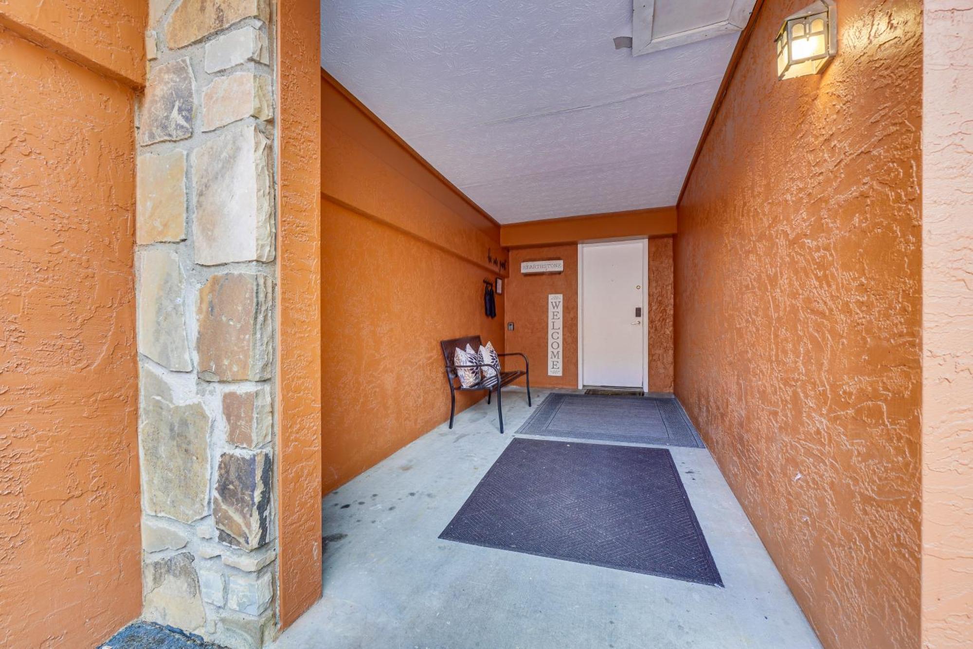 Downtown Gatlinburg Condo With Mountain-View Balcony Екстериор снимка